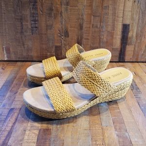 Anne Klein Womens Sandals.